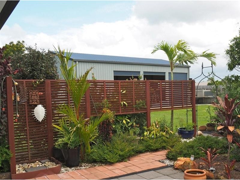 25 La Rocca Close, Etty Bay QLD 4858