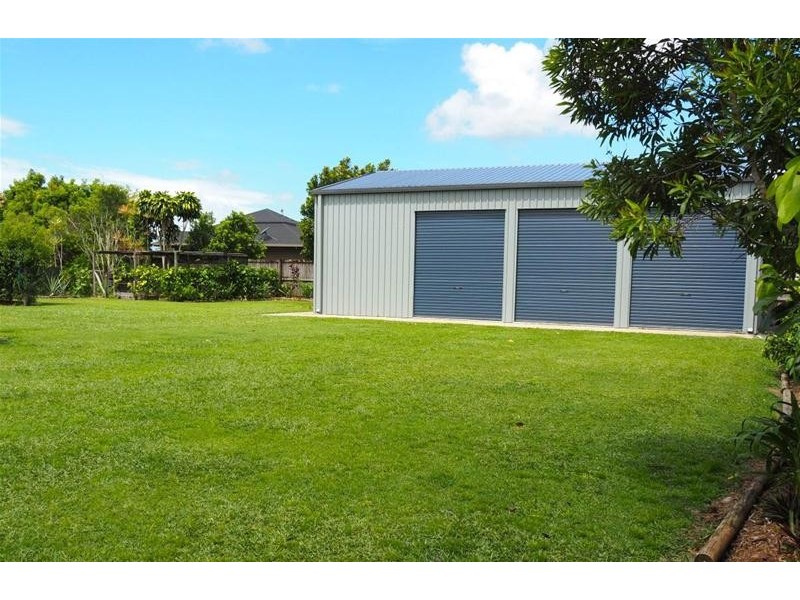 25 La Rocca Close, Etty Bay QLD 4858