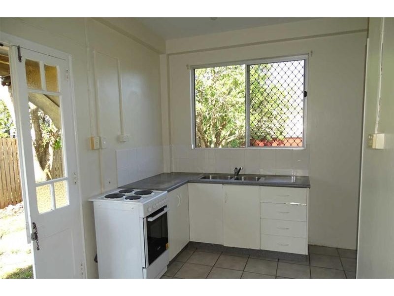 1/9 Ryan Street, East Innisfail QLD 4860