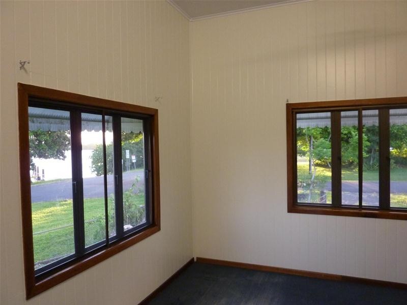 8 THE Esplanade, Coconuts QLD 4860