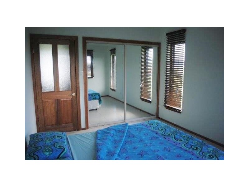 9 DANIEL Close, Etty Bay QLD 4858