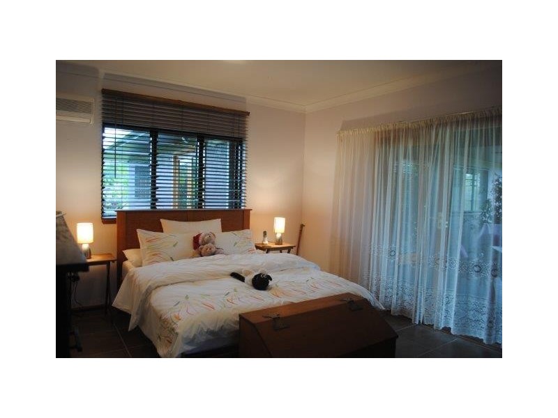 9 DANIEL Close, Etty Bay QLD 4858