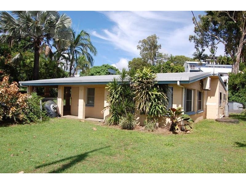 7 Elizabeth Street, Flying Fish Point QLD 4860