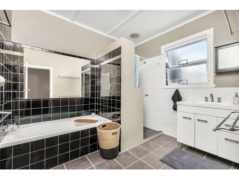 348 PALMERSTON Highway, Stoters Hill QLD 4860