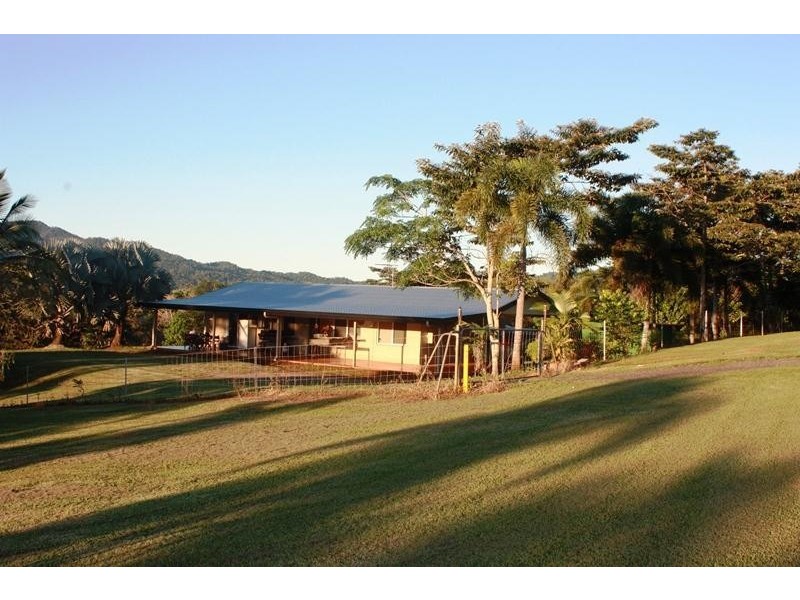 42 OCONNOR Drive, Innisfail QLD 4860