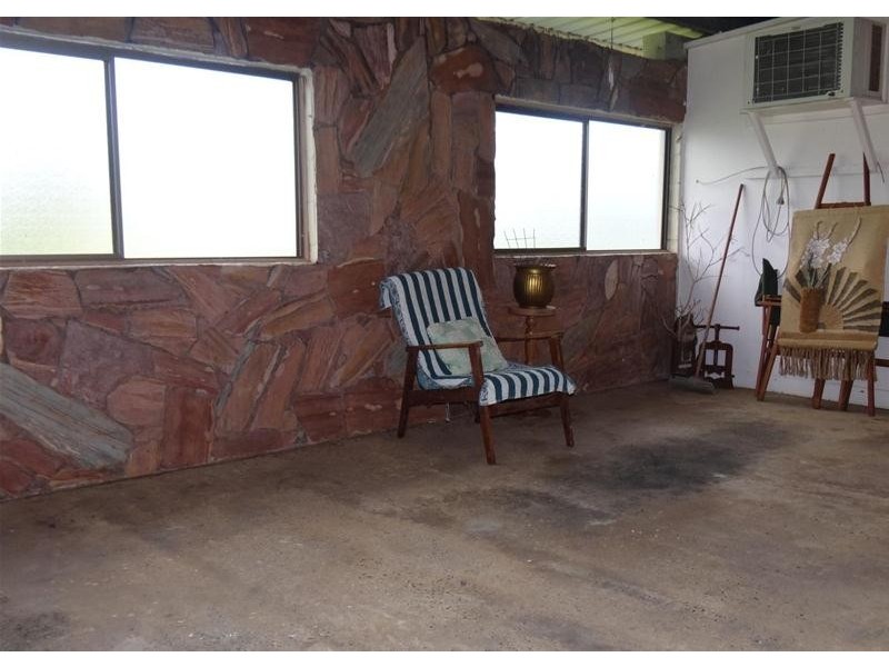 10 Bay Road, Coconuts QLD 4860