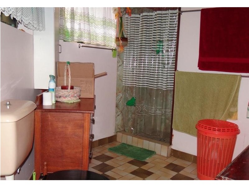 10 Bay Road, Coconuts QLD 4860