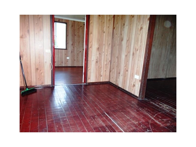 6  Palmerston Highway, Goondi Bend QLD 4860