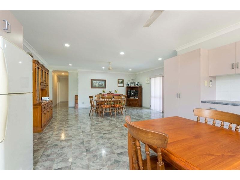 179 Etty Bay Road, Etty Bay QLD 4858