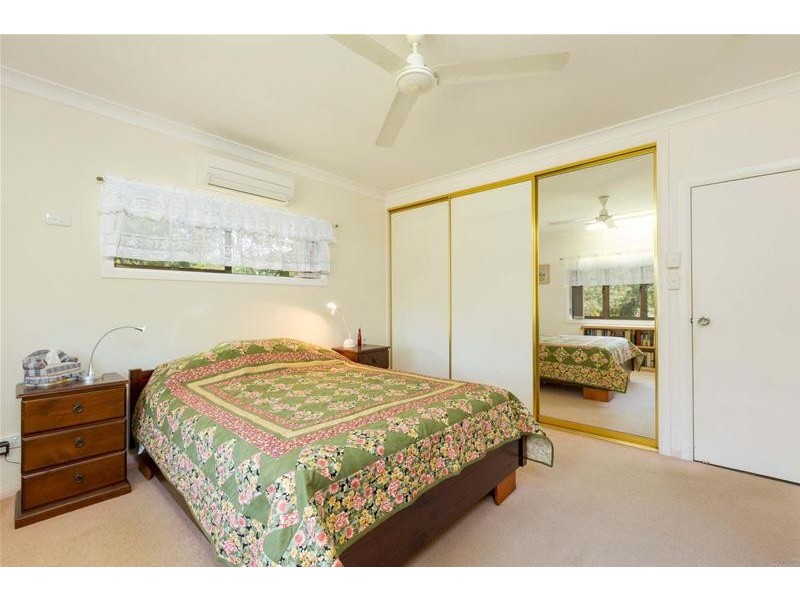 179 Etty Bay Road, Etty Bay QLD 4858