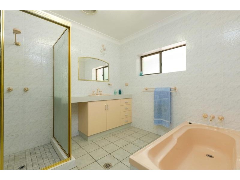 179 Etty Bay Road, Etty Bay QLD 4858