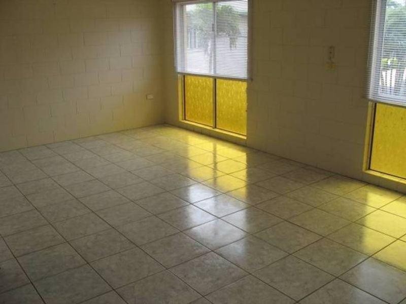 6 Bon Villa Avenue, Belvedere QLD 4860