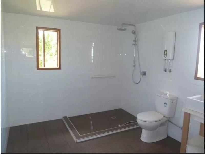 1 Elizabeth Street, Flying Fish Point QLD 4860