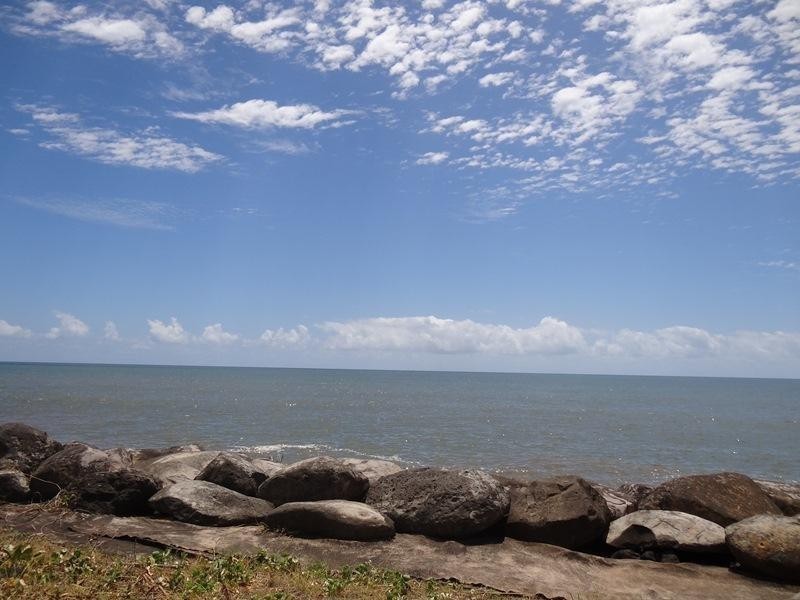 1 Elizabeth Street, Flying Fish Point QLD 4860