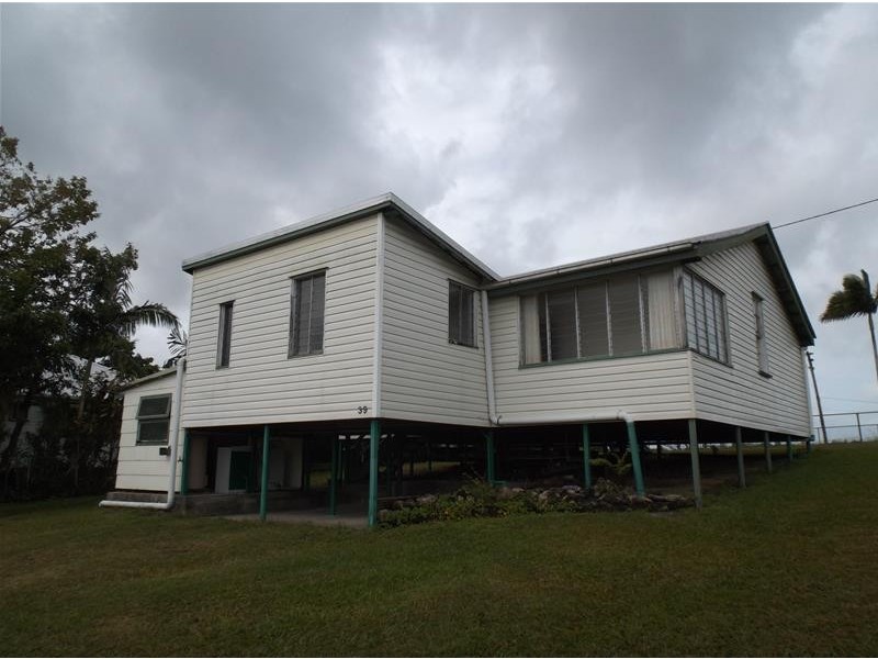 39 Moriarty Street, Innisfail QLD 4860