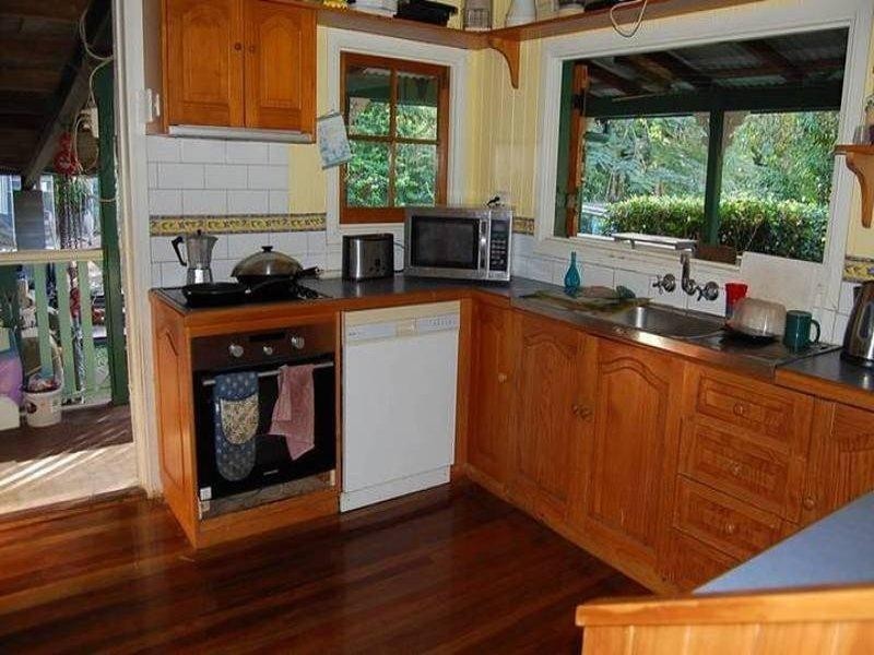 17A Enid Street, Flying Fish Point QLD 4860