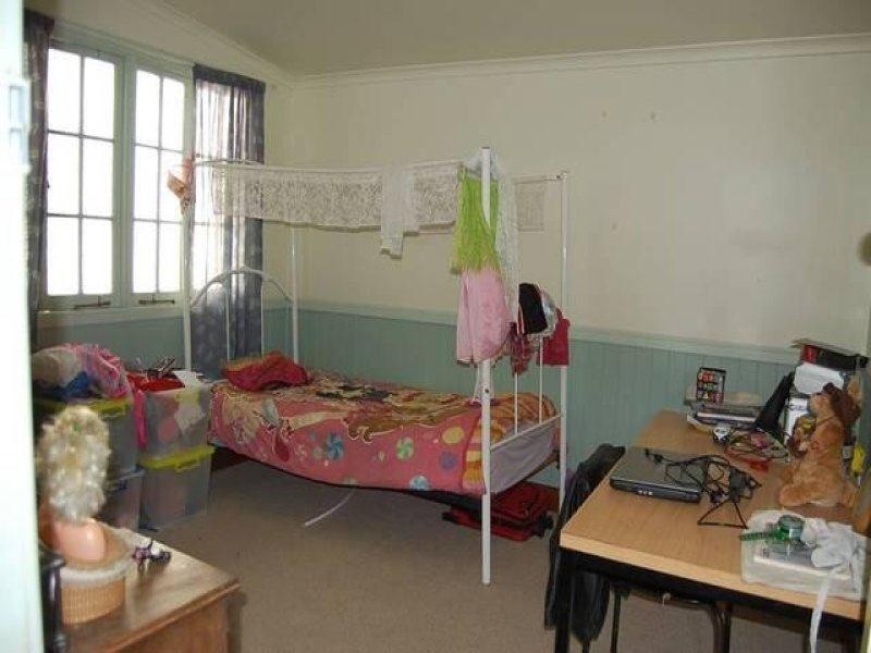 17A Enid Street, Flying Fish Point QLD 4860