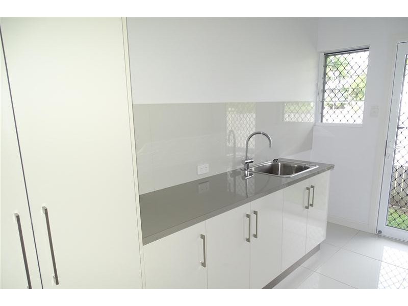 24 Bay Road The Coconuts, Innisfail QLD 4860