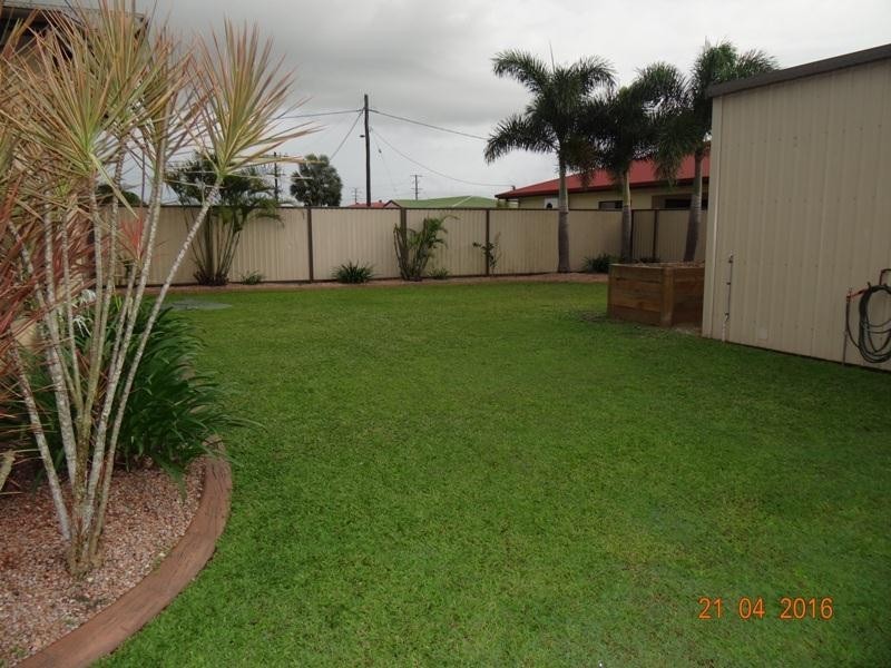 3  Broad, Etty Bay QLD 4858