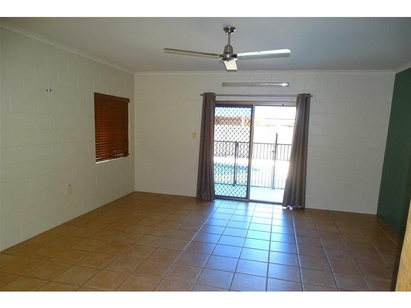 22 Enid Street, Flying Fish Point QLD 4860