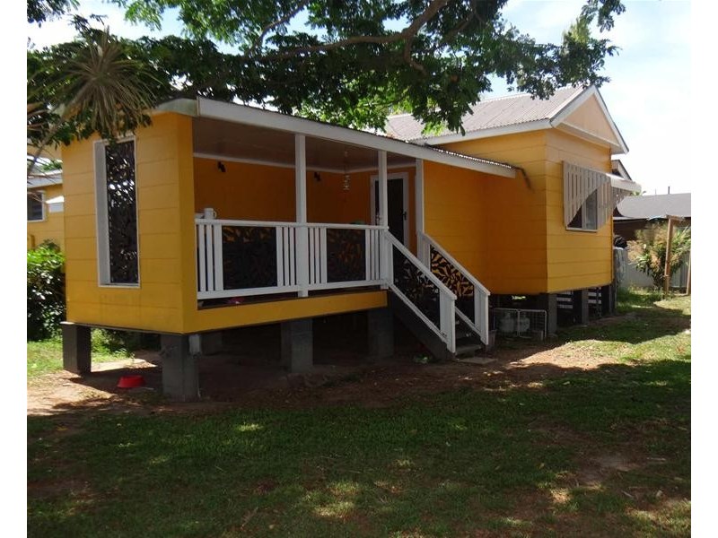 17 Ryrie Street, El Arish QLD 4855