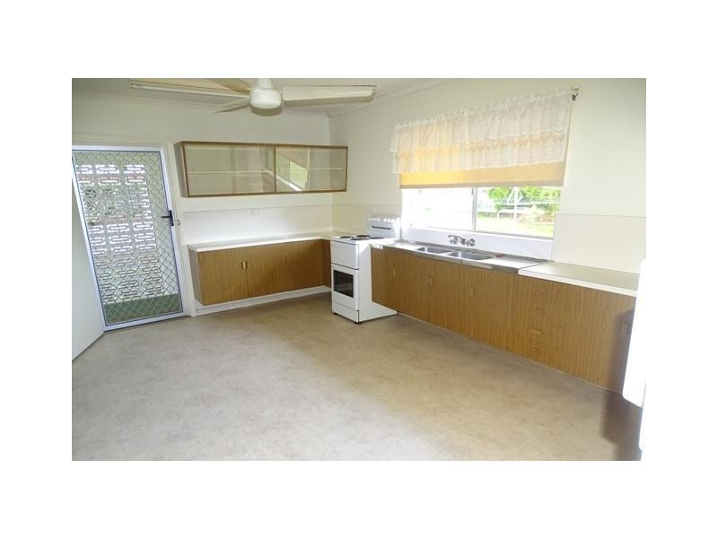 11 Mayflower Street, Innisfail Estate QLD 4860