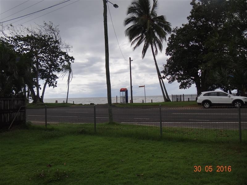 7  ELIZABETH, Flying Fish Point QLD 4860