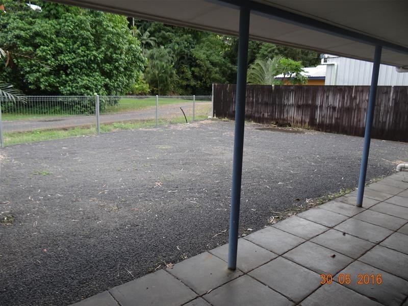 7  ELIZABETH, Flying Fish Point QLD 4860