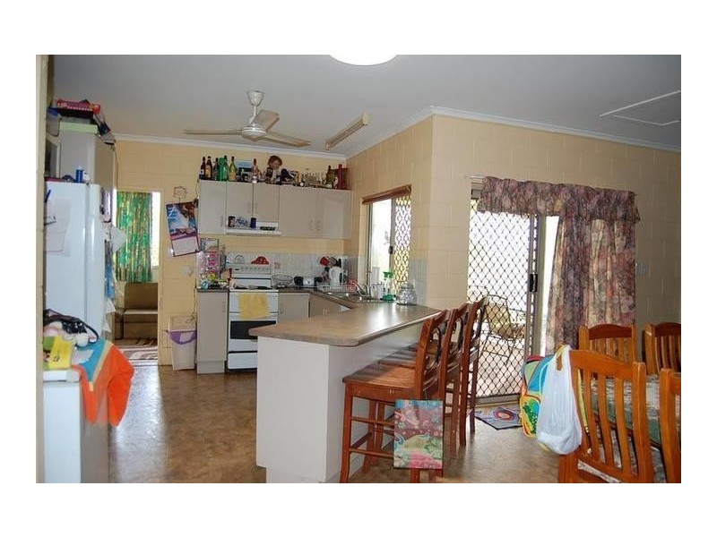 2 Graham Close, Wangan QLD 4871