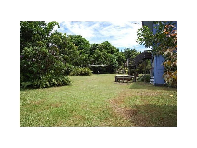 2 Bindon Street, Flying Fish Point QLD 4860