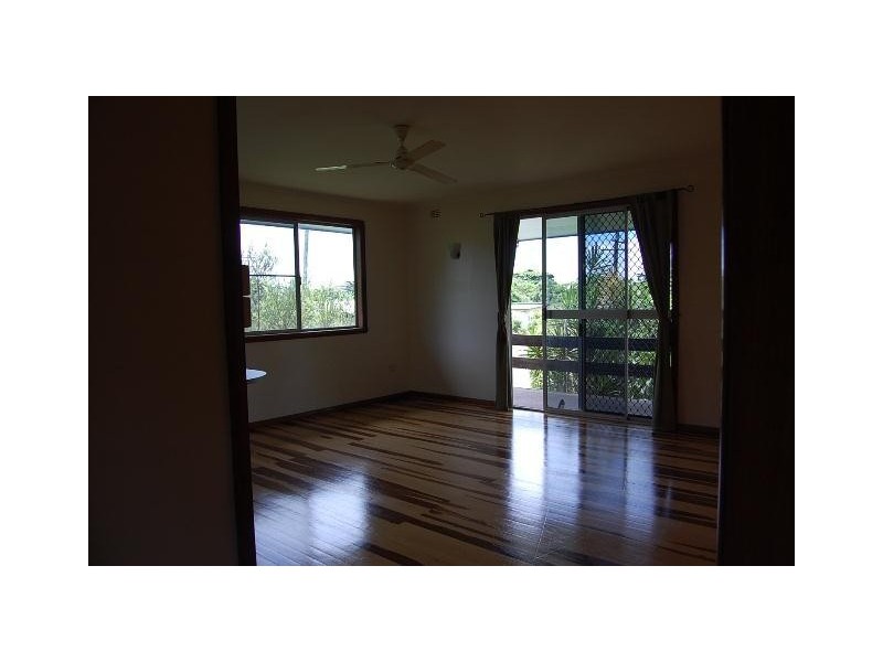 2 Bindon Street, Flying Fish Point QLD 4860