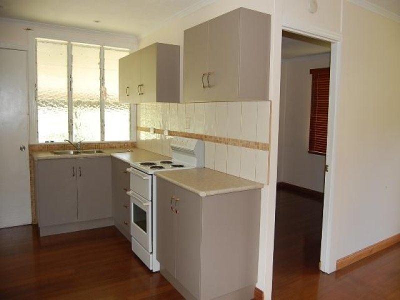 8 Maud Street, Flying Fish Point QLD 4860