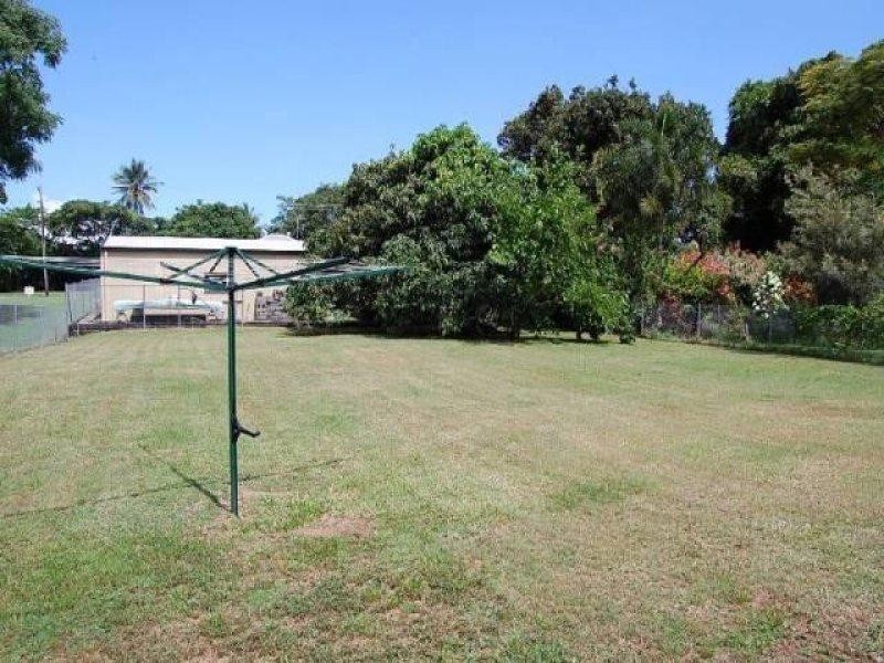 8 Maud Street, Flying Fish Point QLD 4860