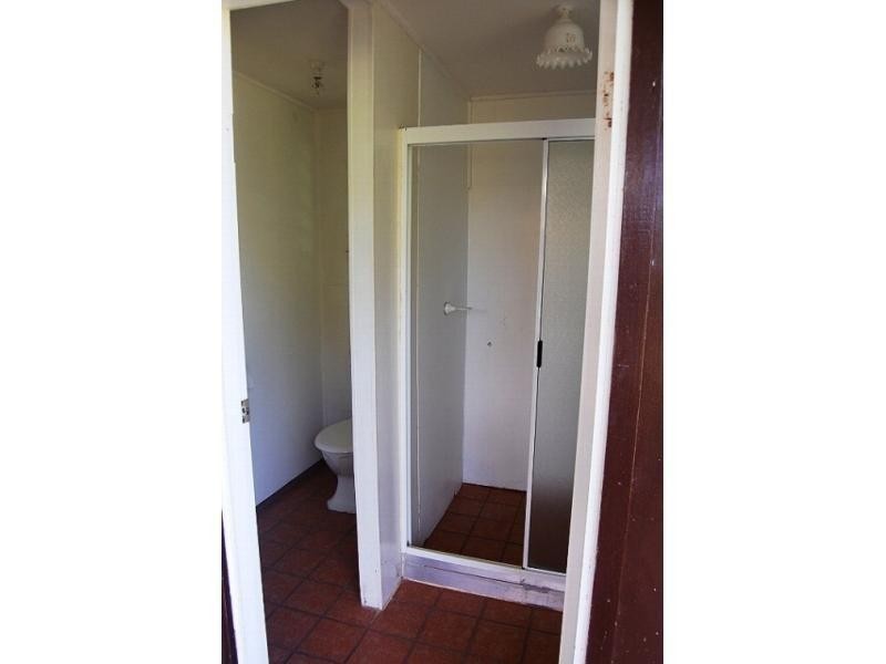 8 Maud Street, Flying Fish Point QLD 4860