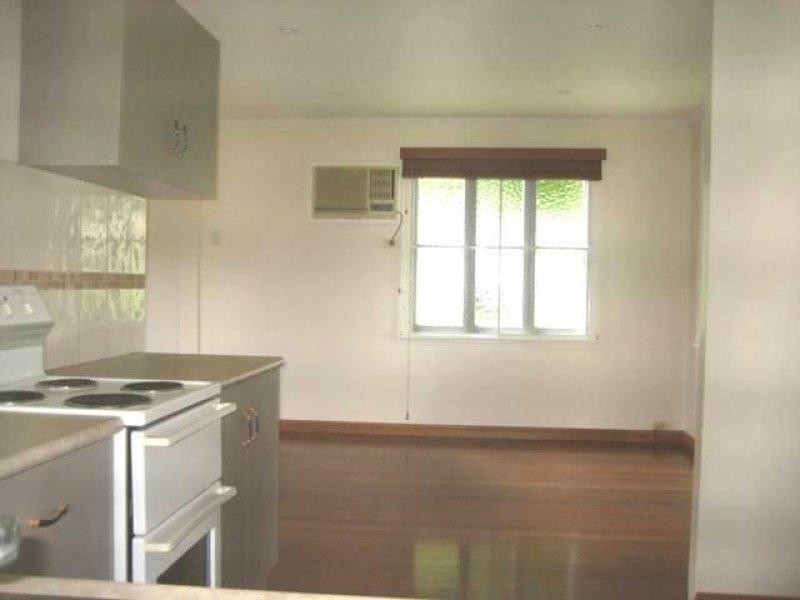 8 Maud Street, Flying Fish Point QLD 4860