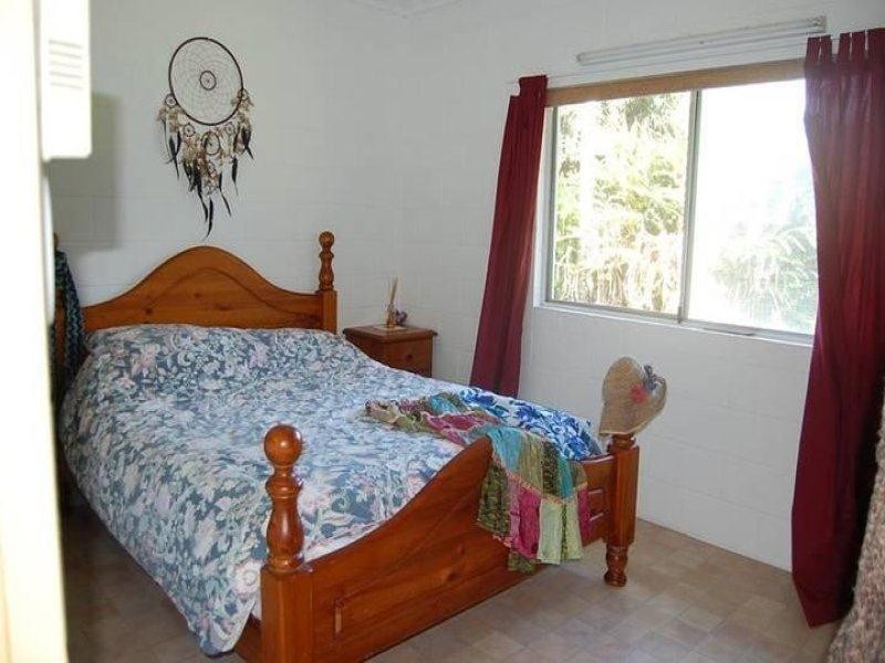 16A Maud Street, Flying Fish Point QLD 4860