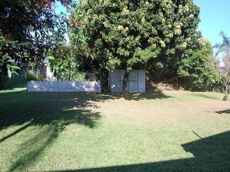 16A Maud Street, Flying Fish Point QLD 4860