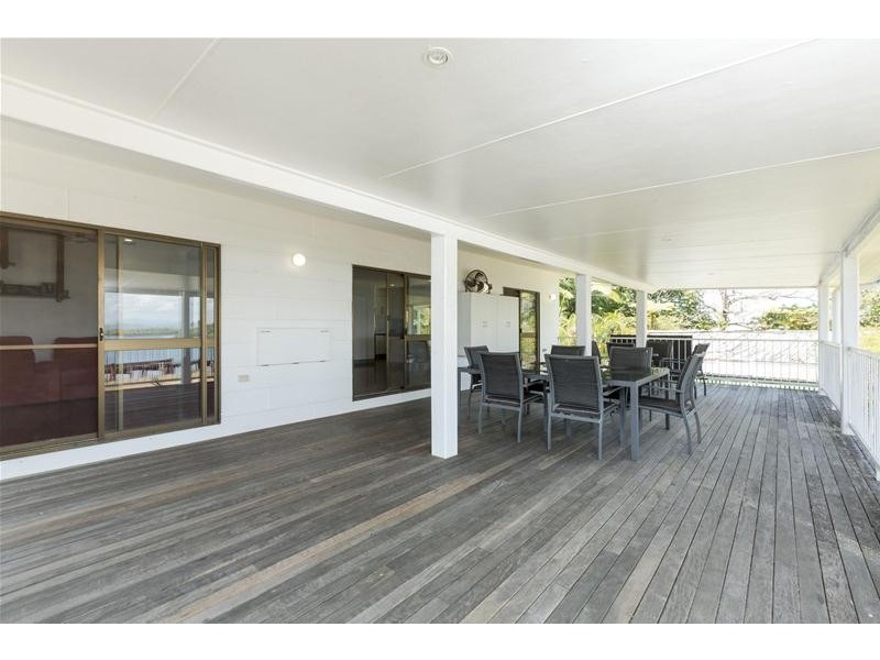 4 THE Esplanade, Innisfail QLD 4860