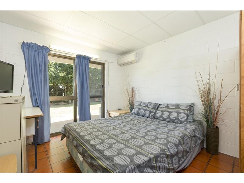 4 THE Esplanade, Innisfail QLD 4860