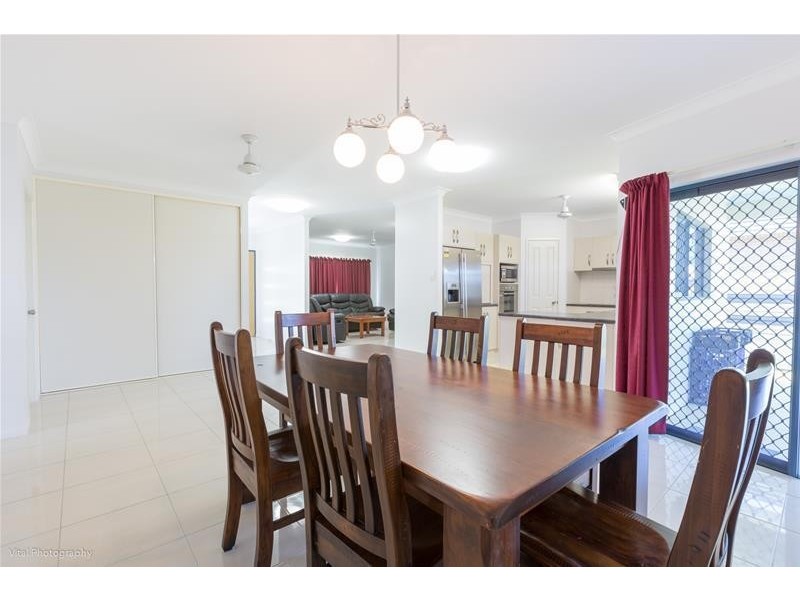 8 SEYMOUR Street, Innisfail Estate QLD 4860