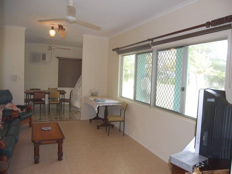 19 Hargreave Street, Kurrimine Beach QLD 4871