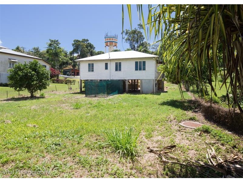26 Agnes, East Innisfail QLD 4860