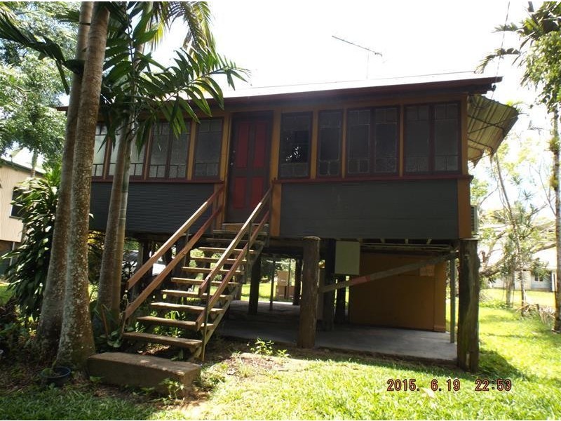 11 Coronation Drive, Innisfail QLD 4860