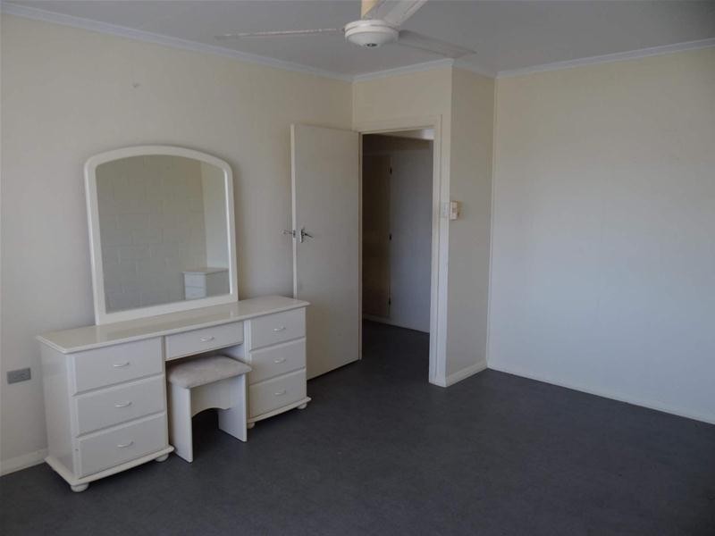 21 Enid Street, Flying Fish Point QLD 4860