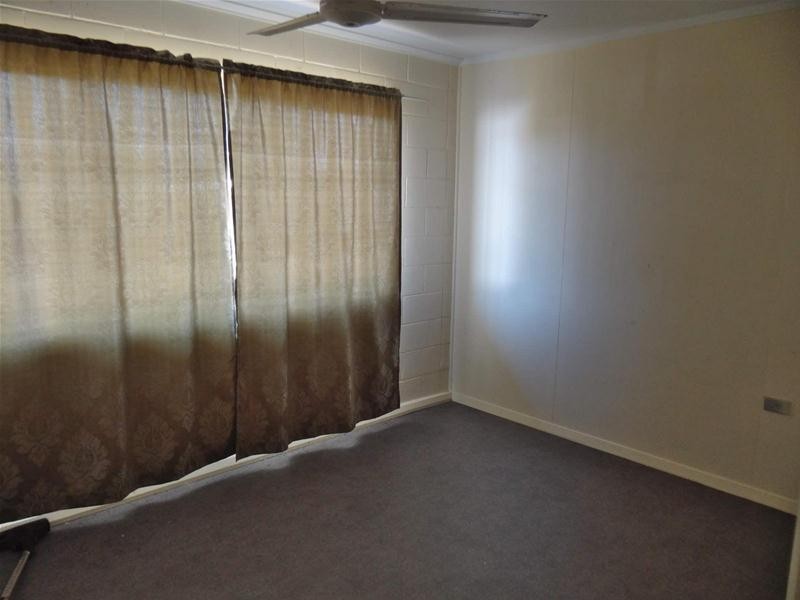 21 Enid Street, Flying Fish Point QLD 4860