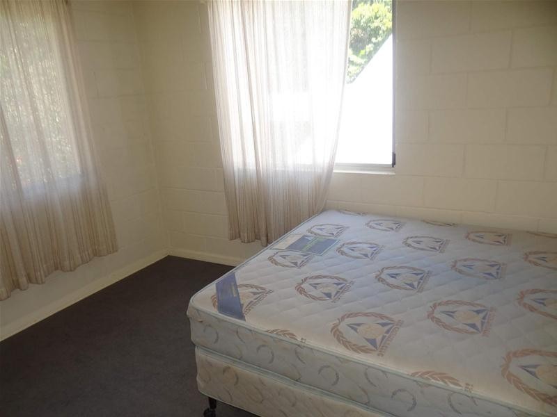 21 Enid Street, Flying Fish Point QLD 4860