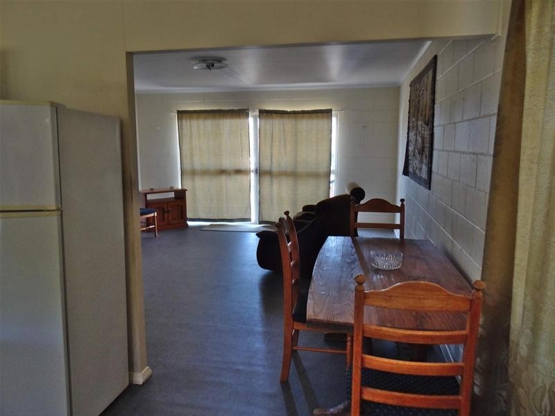 21 Enid Street, Flying Fish Point QLD 4860