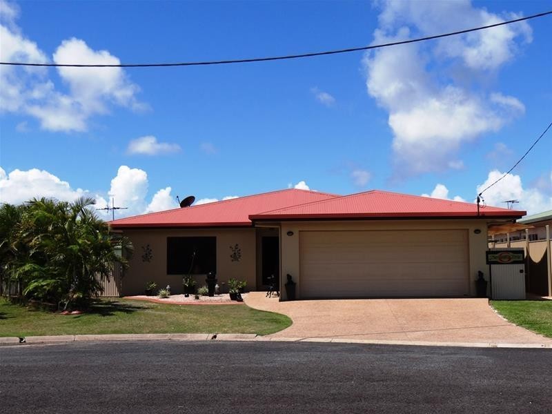 6 BROAD Street, Etty Bay QLD 4858