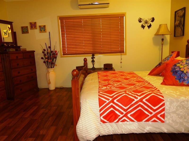 6 BROAD Street, Etty Bay QLD 4858