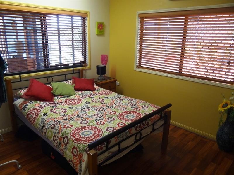 6 BROAD Street, Etty Bay QLD 4858